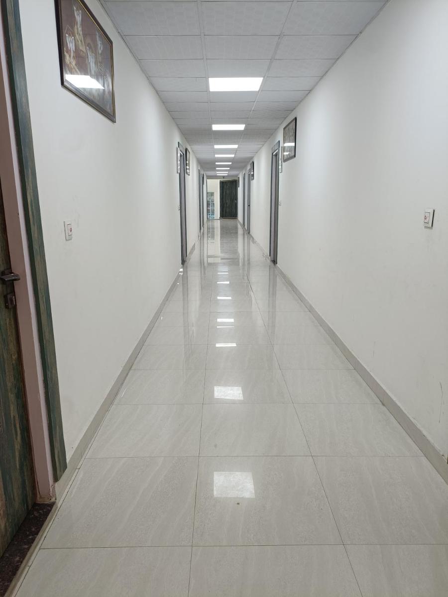 ADVENT HOTEL - Housity