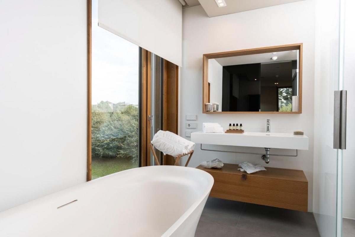 Un baño de Hotel Arima & Spa - Small Luxury Hotels
