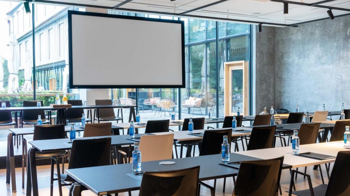 Un restaurante o sitio para comer en Hotel Arima & Spa - Small Luxury Hotels