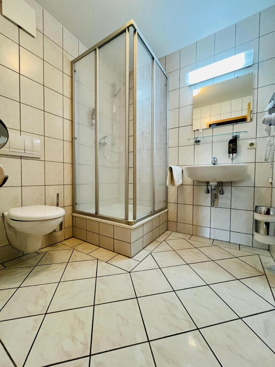 B&S Hotel Am Bachhaus - Hizvo