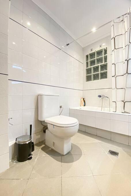 Syntagma square, 65sqm cozy family apartment - Housity
