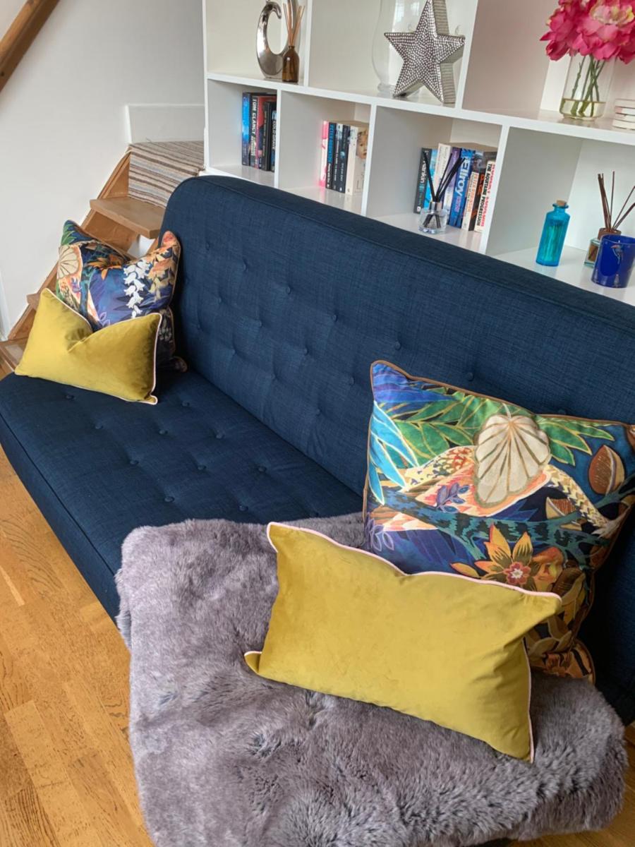 Central Windsor and Castle, Legoland 2.6 miles Away - Housity