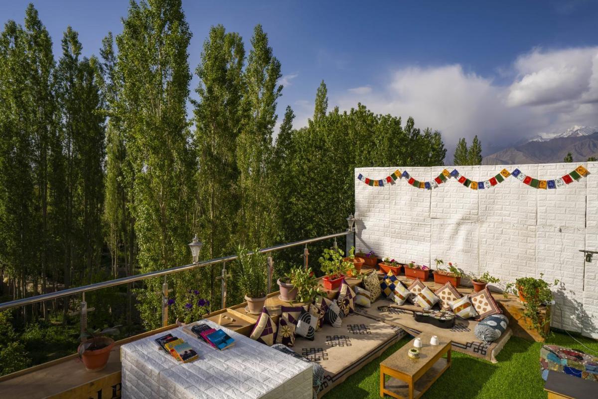 Rainbow Holiday Home - Housity