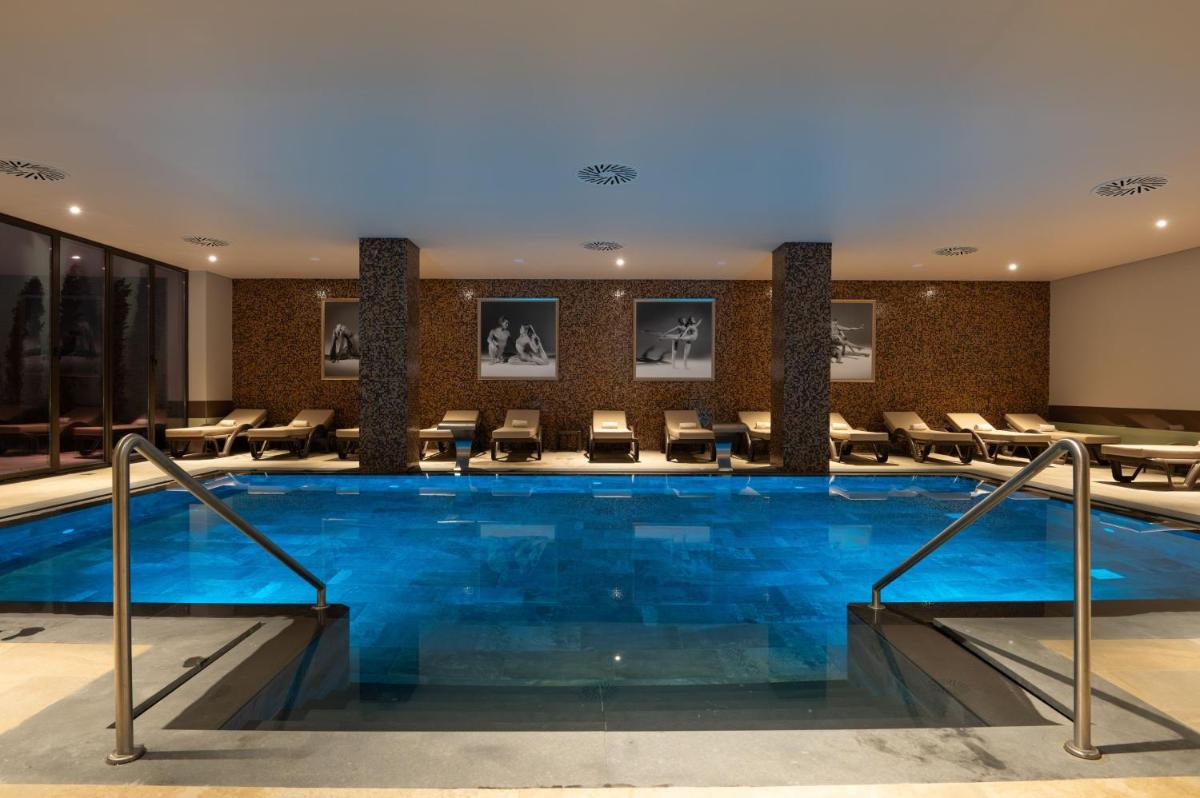 A piscina em ou perto de Vila Gale Collection Tomar