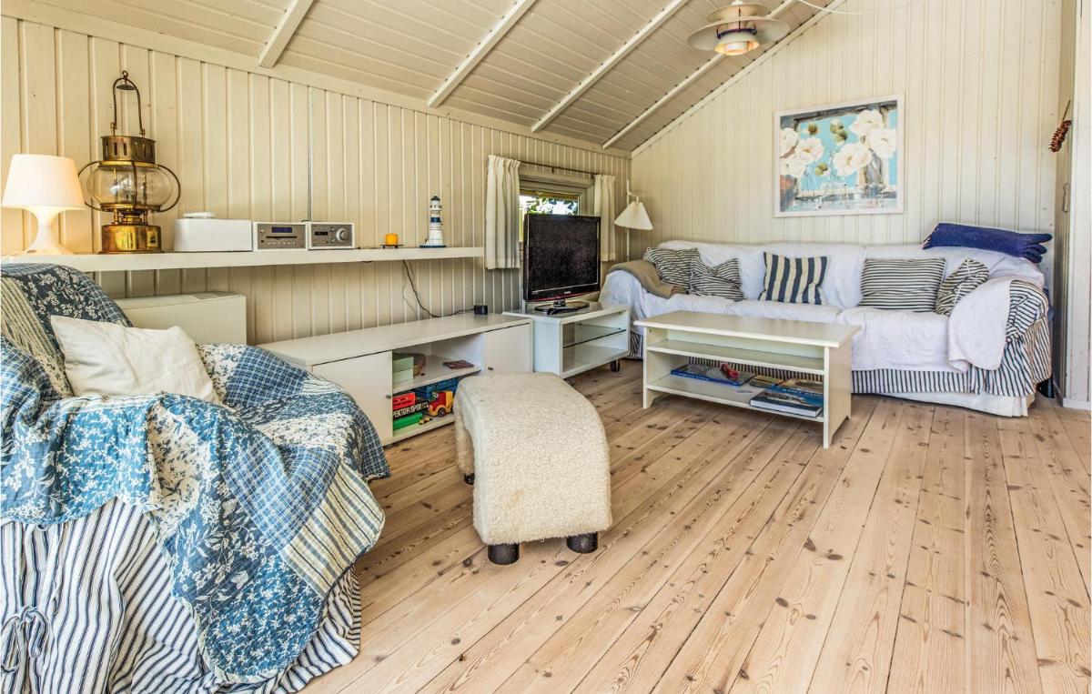 Three-Bedroom Holiday Home In Skalskor - Housity