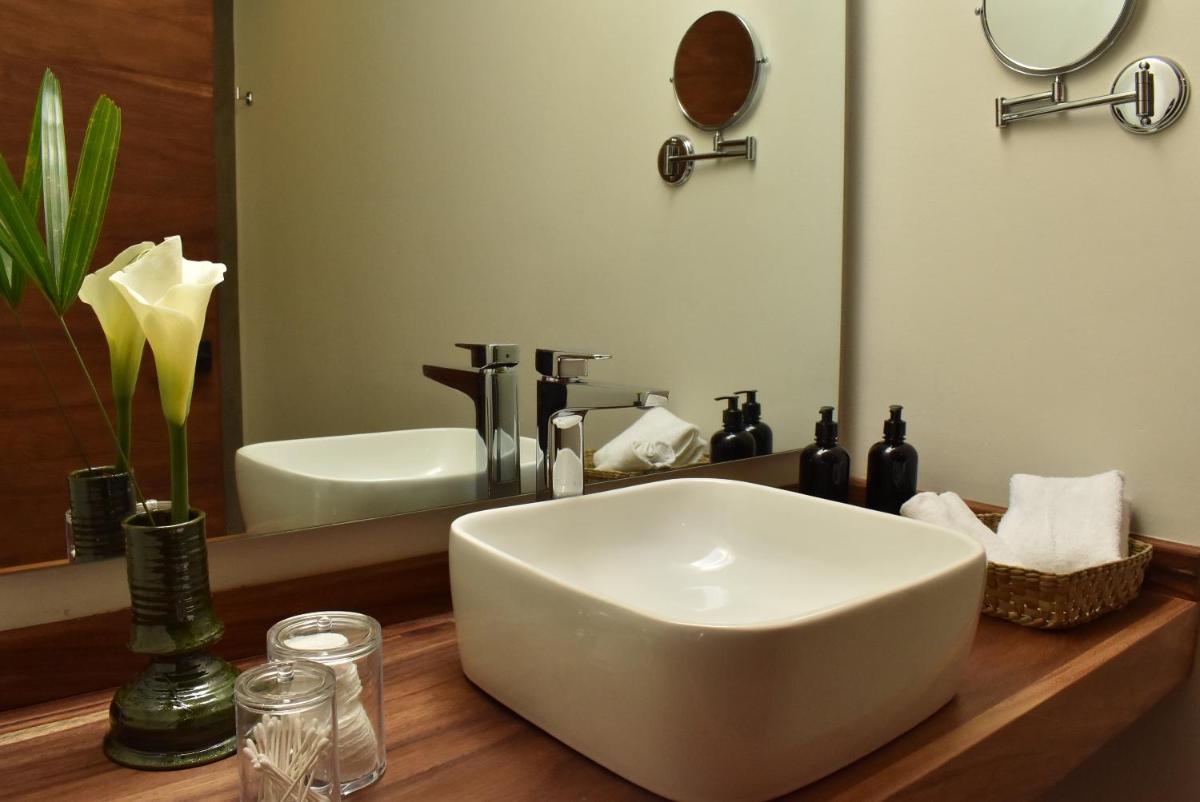 Punta Agave Suites - Housity