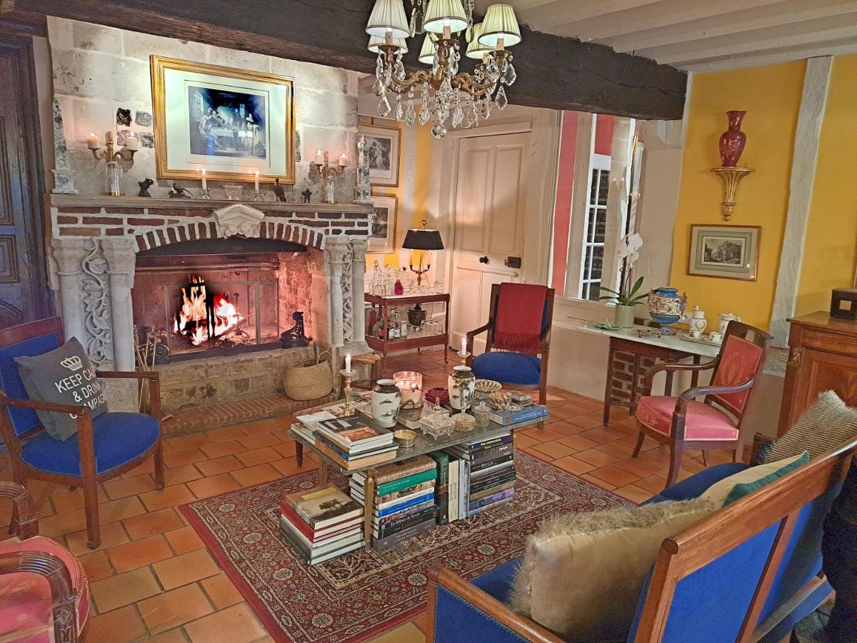 Le Logis Fleurs et jardins de Pitry - Housity
