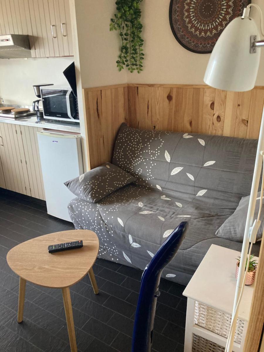 Duplex rénové dans résidence privé proche de toutes commodités place de parking inclu - Housity