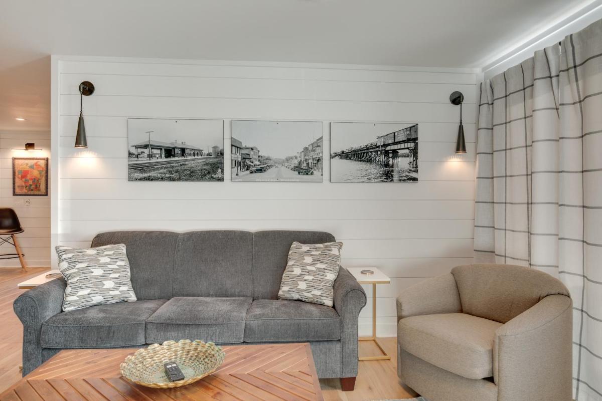 Downtown Minocqua Retreat Walk to Minocqua Lake! - Housity