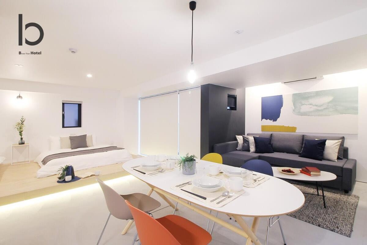 bHOTEL Heiwaodori 302 - Huge Apt in Famous Hiroshima Dori For 6p - Housity