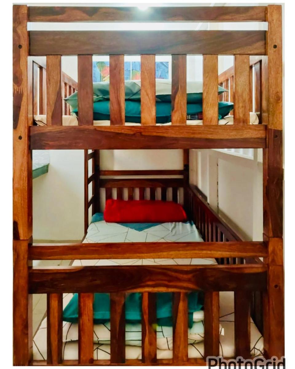 Cupidtrails Backpacker's Penthouse - Housity