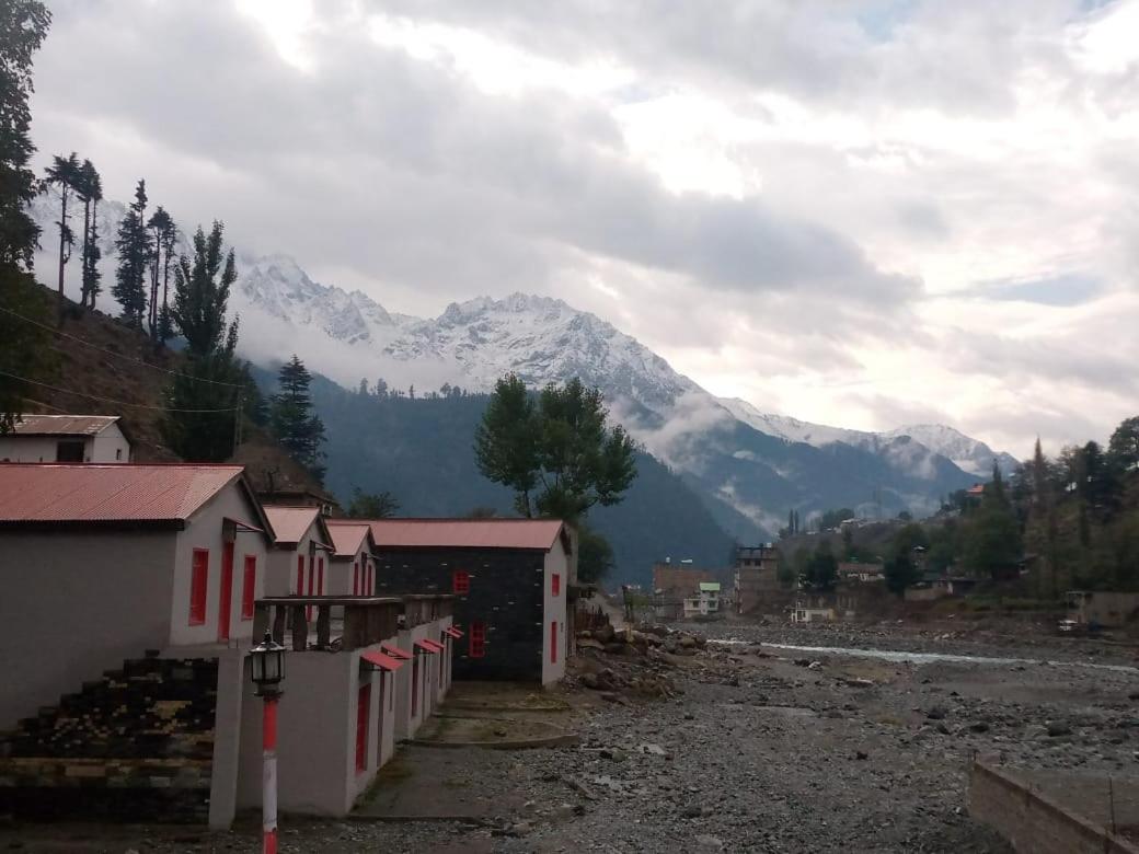 London Cottages - Housity