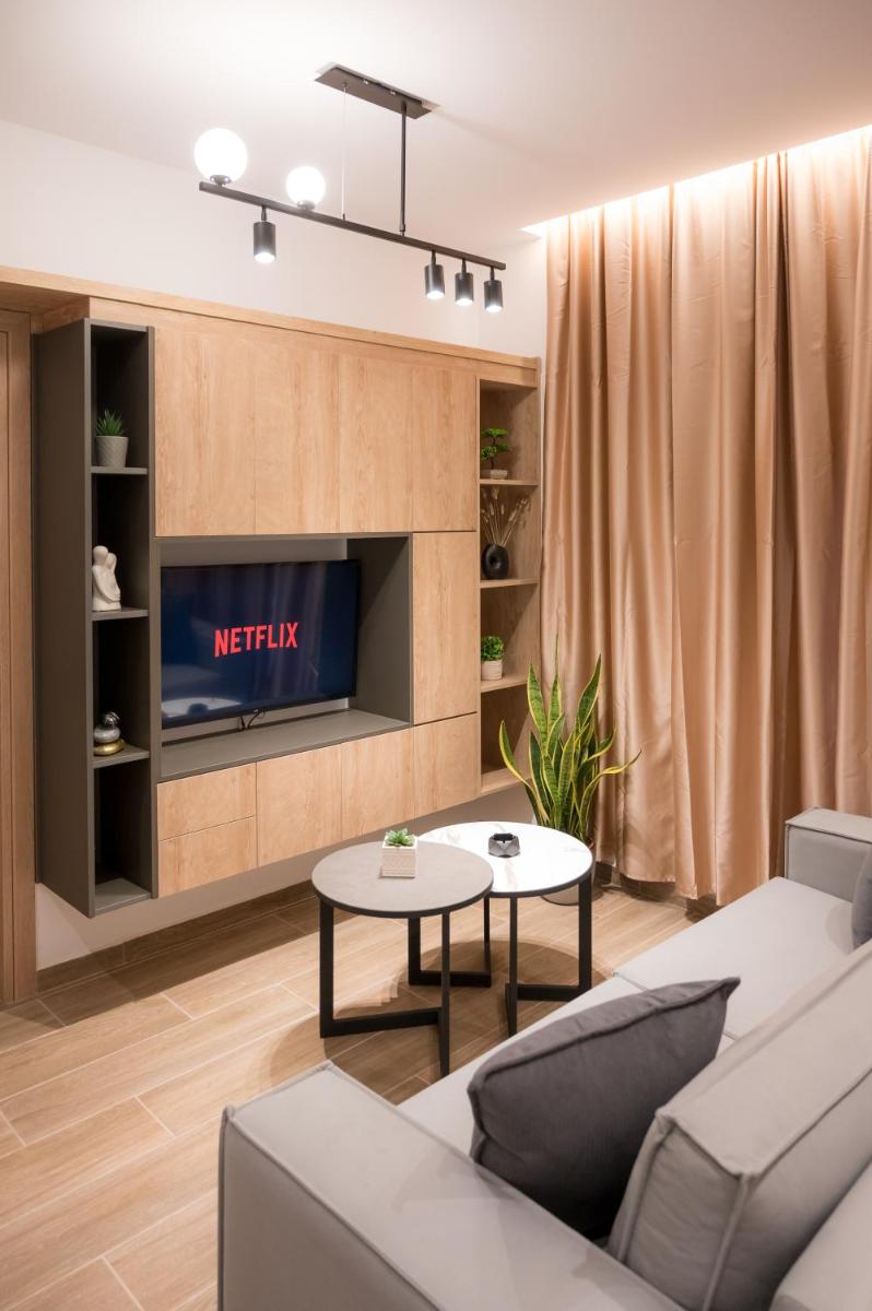 Swell Oinousses Apartments - Housity