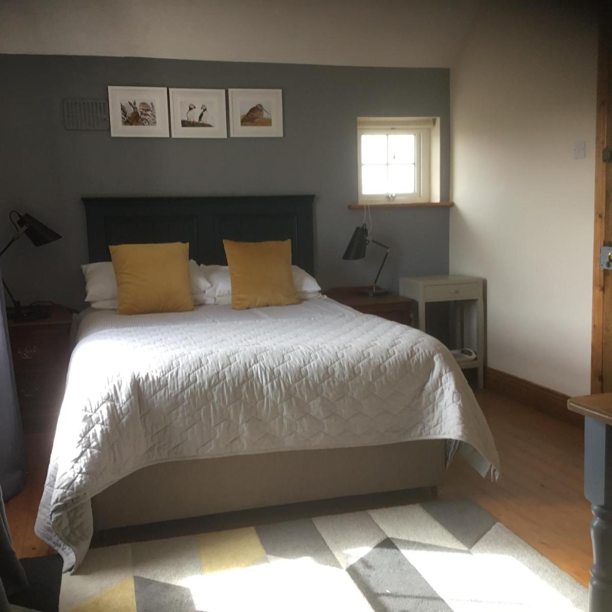 Dromelihy House Stud - Housity