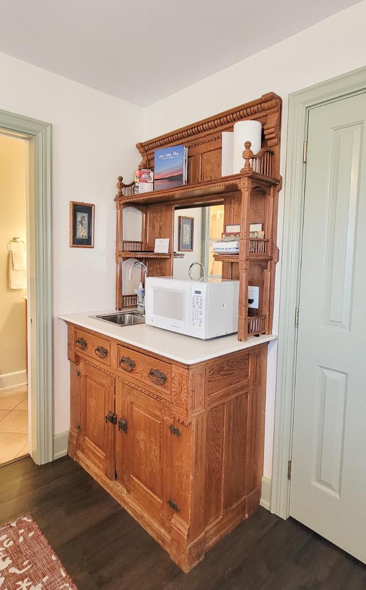 Pheasant Field Bed and Breakfast - Housity