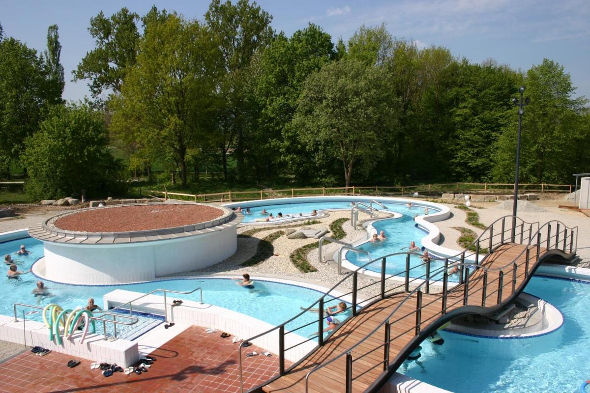 Hotel An der Brunnader - Die Therme befindet sich 4 Geh-Minuten entfernt - Housity