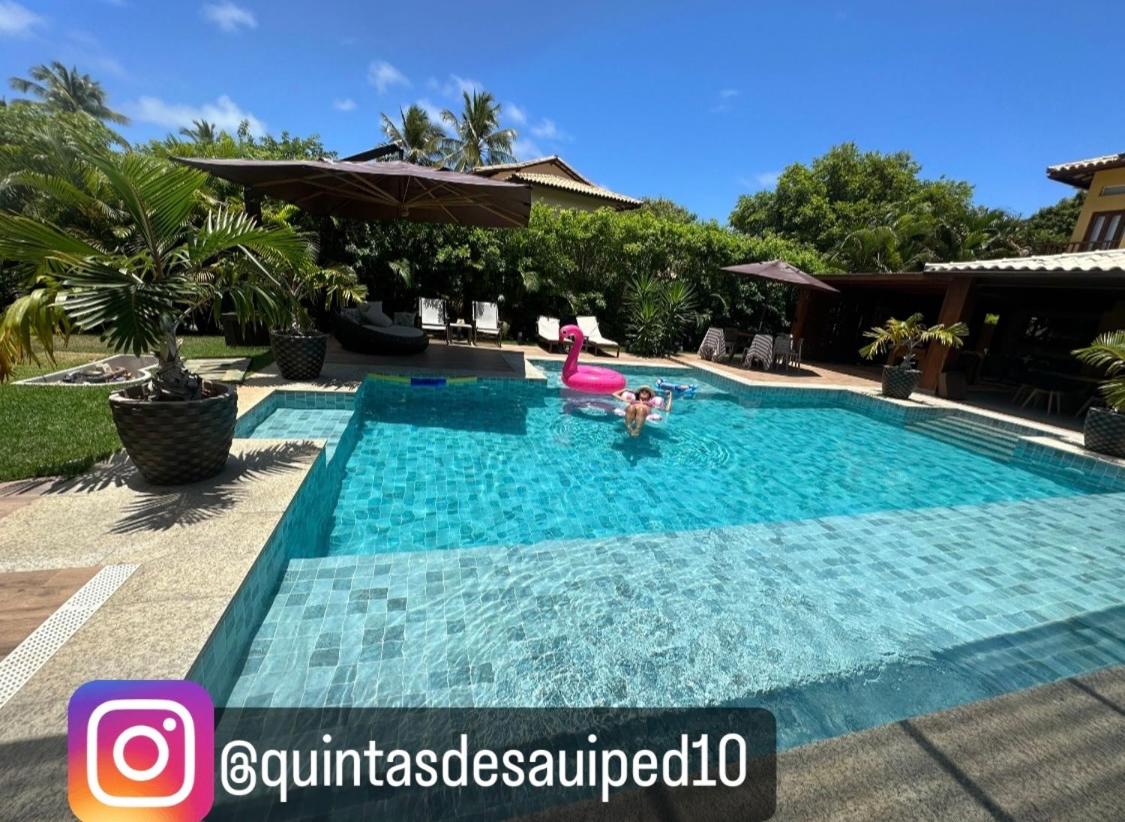Sauipe House D10 - Mansão 6 suítes com luxo e conforto - Housity