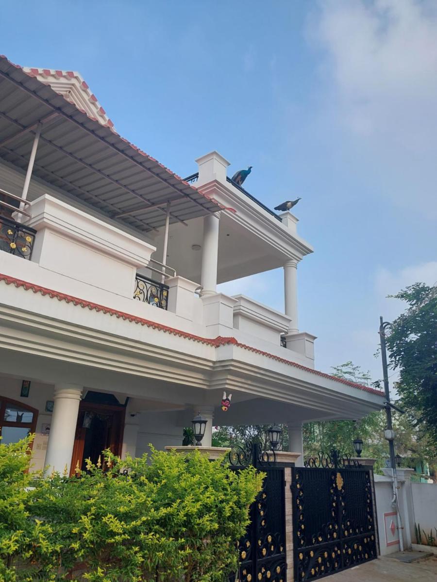 Shri Sai Baba Homestay - EB Colony - Trichy - Housity