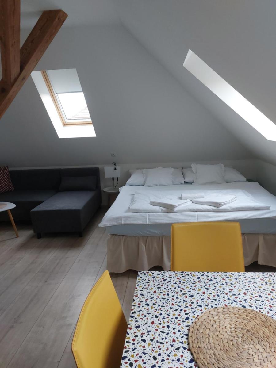 APARTMÁNY LEDNiCE - Housity