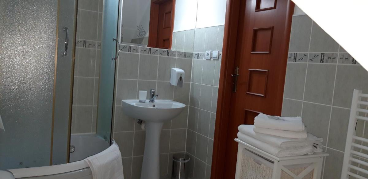 Penzión Zemianska kúria - Housity