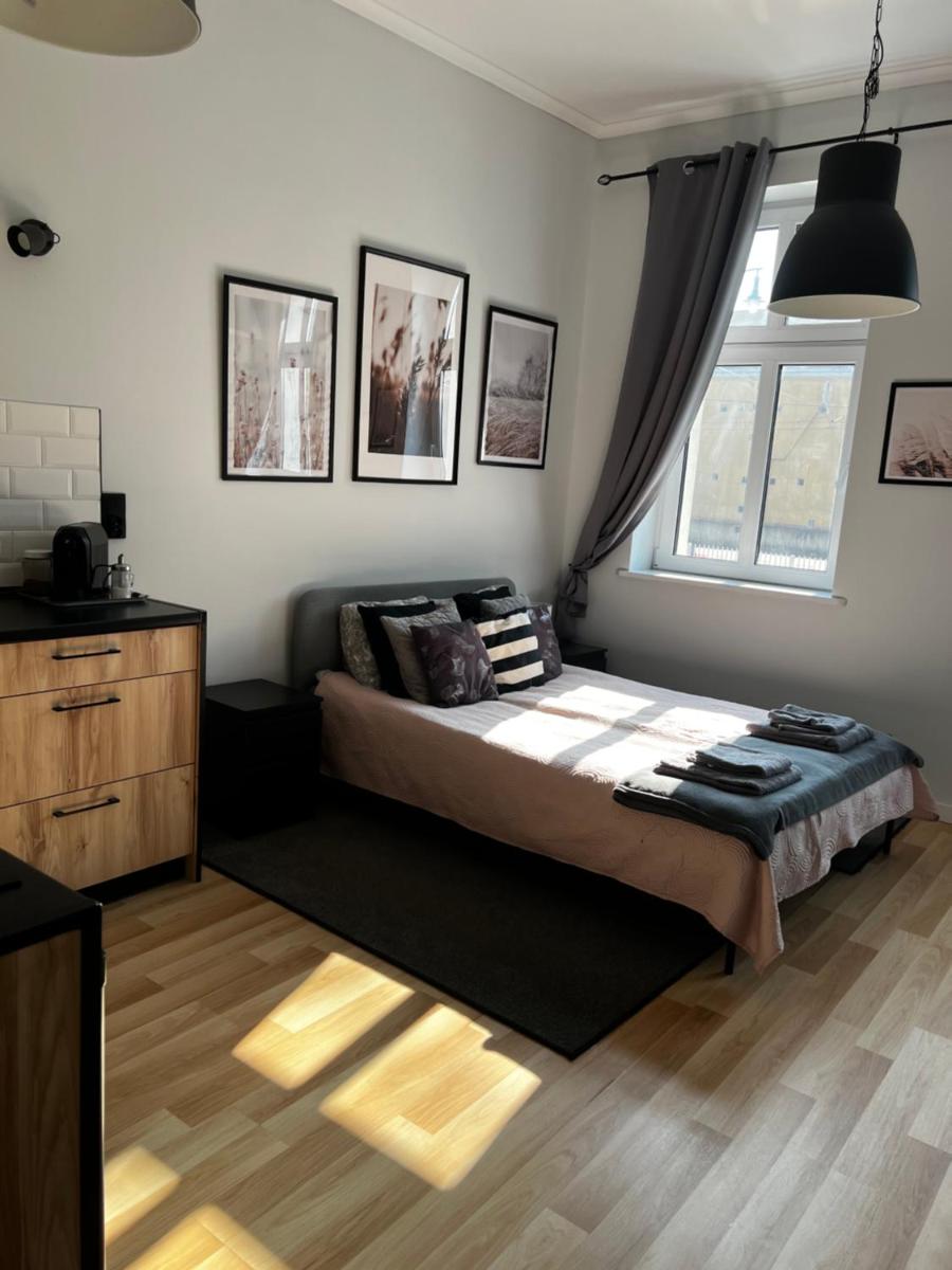 Plac Świętej Katarzyny 13 - Housity