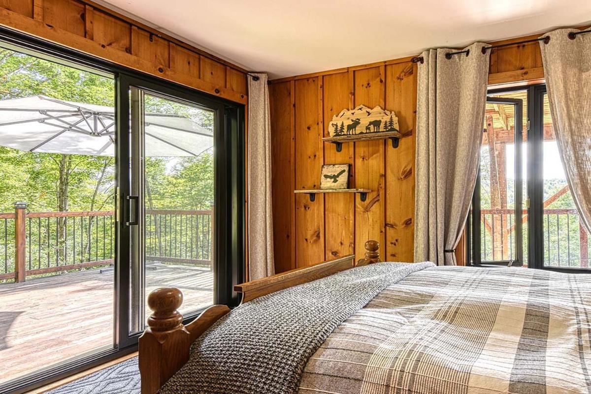 Luxurious log cabin with private spa - Housity