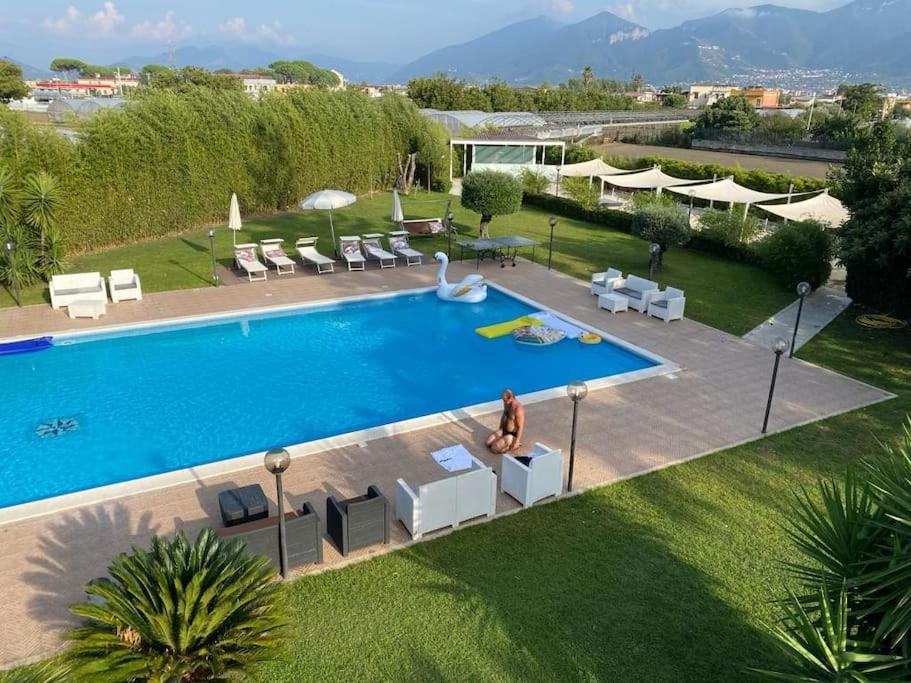 Pompeii Garden House - Housity
