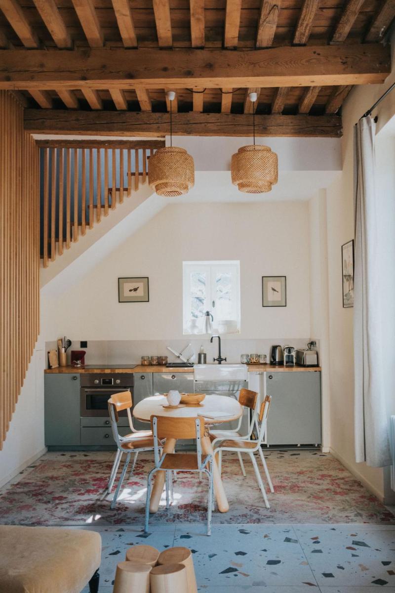 Lyon Country House - Tour de Garde - Housity