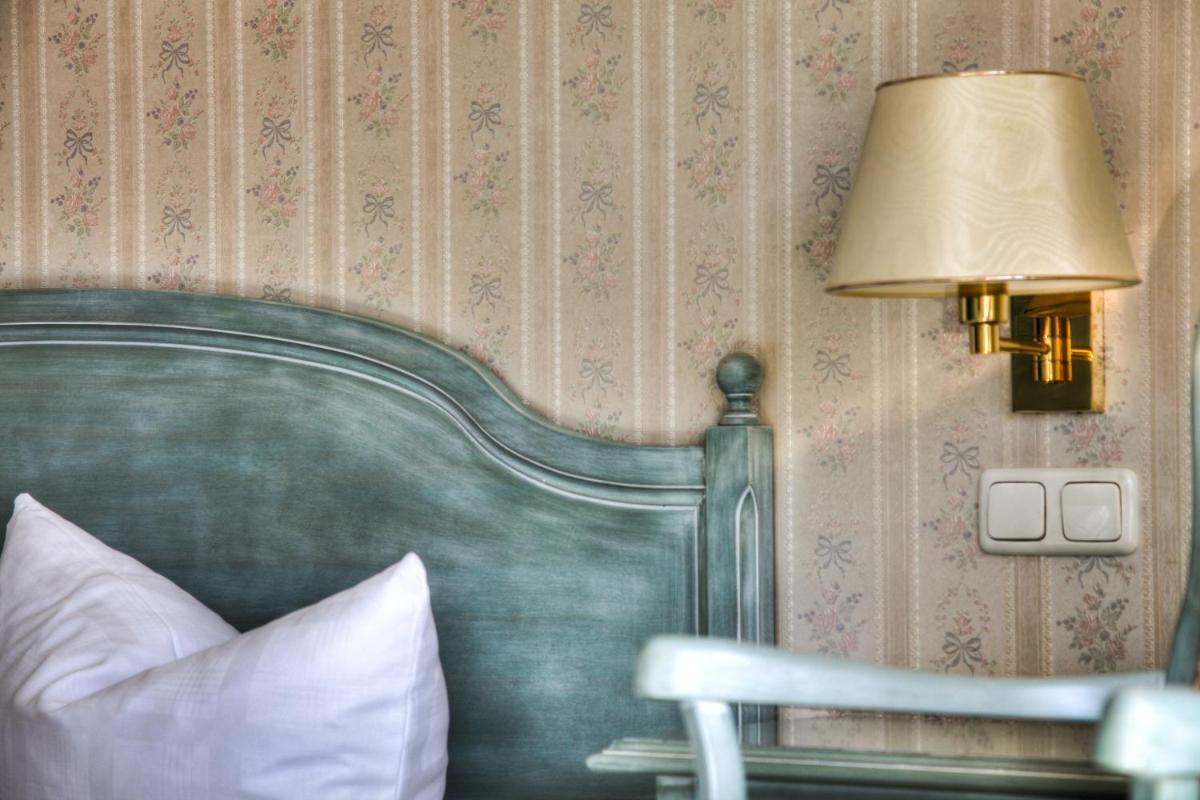 Hotel am Markt Altentreptow - Housity