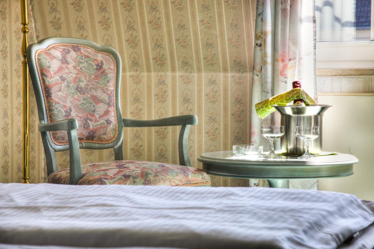 Hotel am Markt Altentreptow - Housity