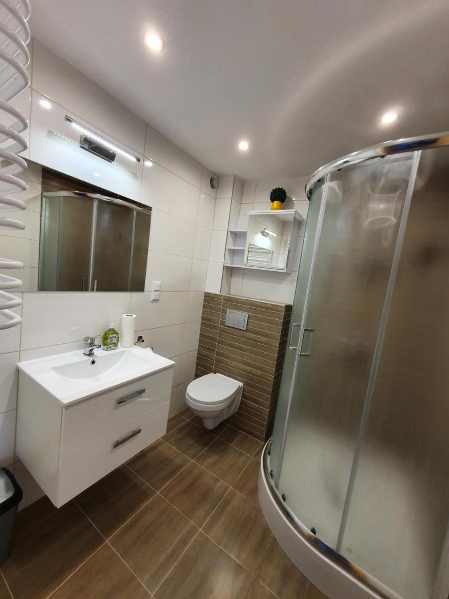 MTK Pokoje i Apartamenty - Housity