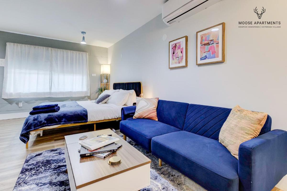 The Moose #9 - Brand New Luxe Modern loft with Free Parking, King Bed & Fast WiFi - Housity