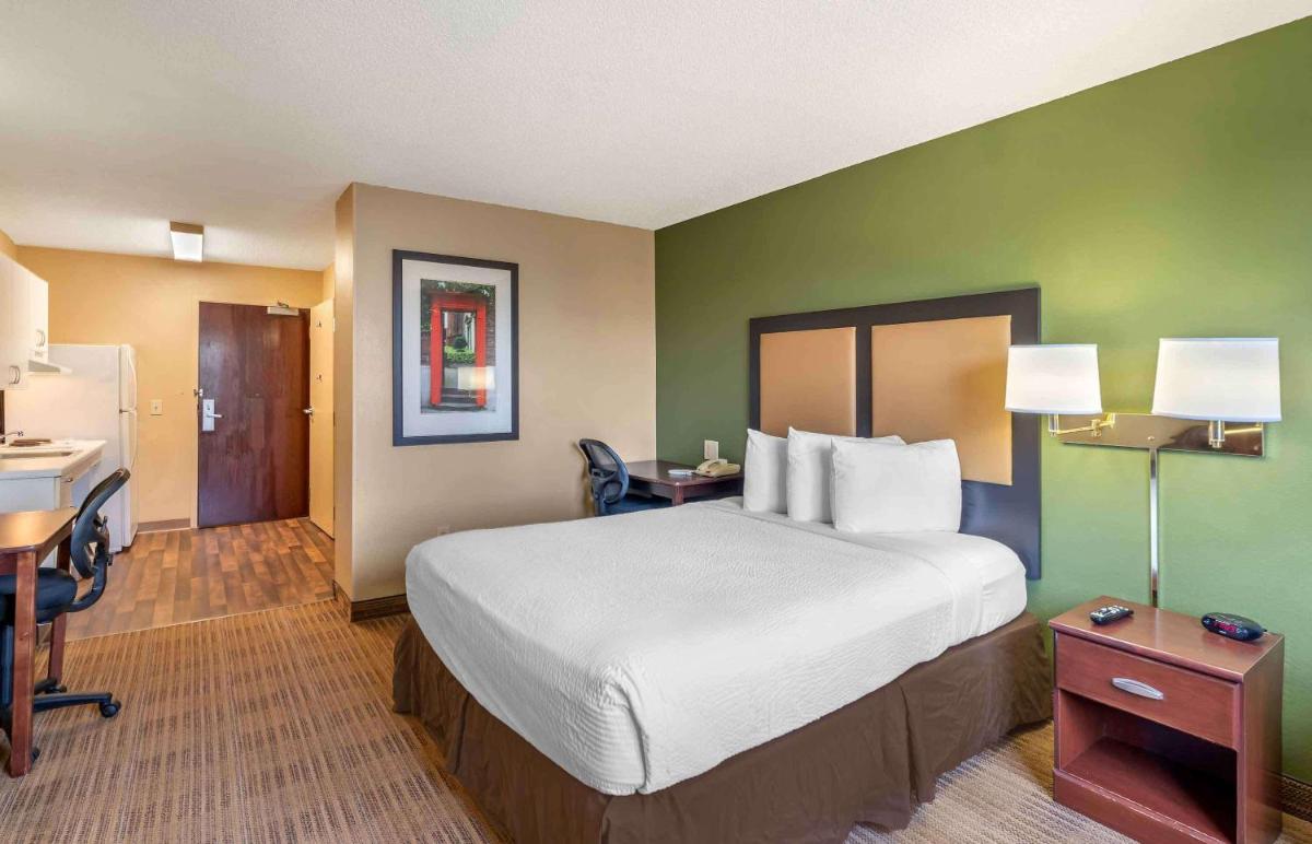 Extended Stay America Suites - Hampton - Coliseum - Housity