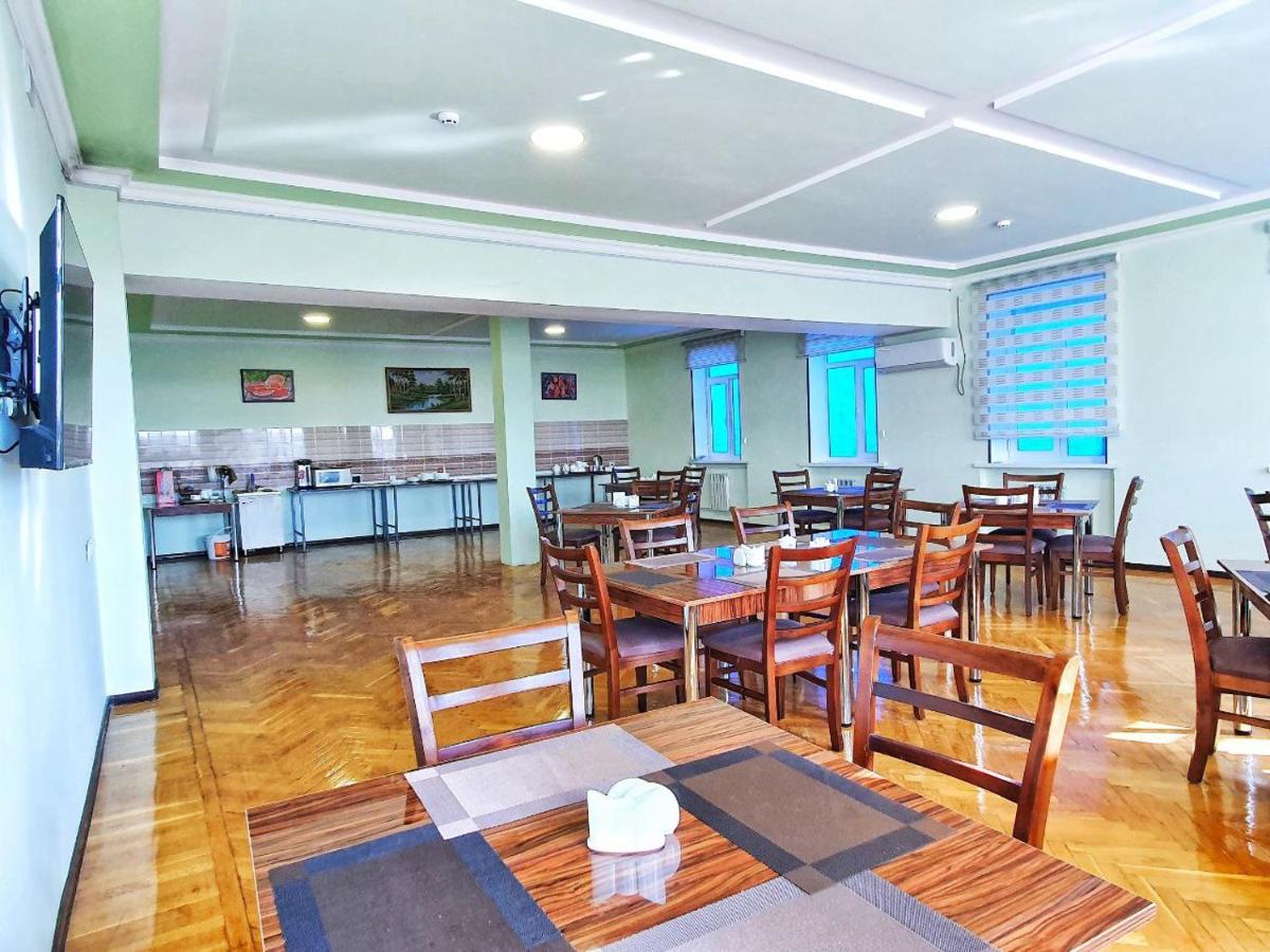 Qarshi hotel Bahor - Housity
