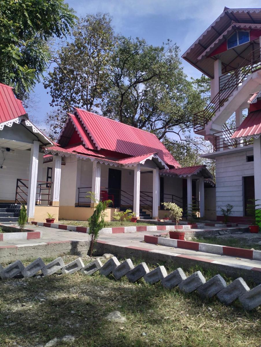 Day Night Resort Restaurant - Housity