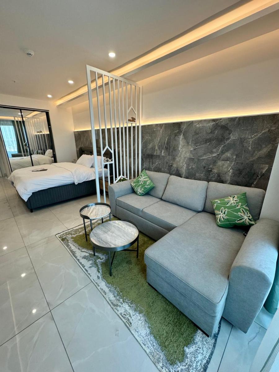 Deluxe Studio Apartments at Kass Towers Accra - Upper Floor By VP Properties - Housity