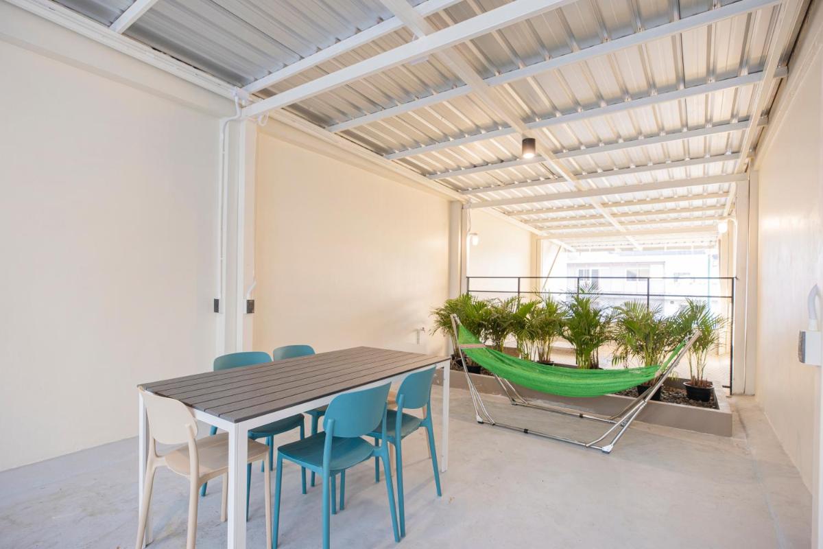 Theme Stories - Boutique Guesthouse - Housity