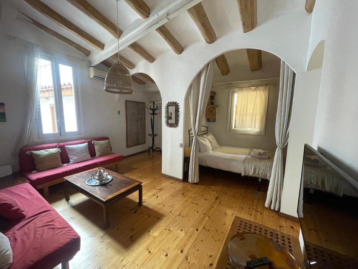 Original duplex in the center of Barcelona - Housity