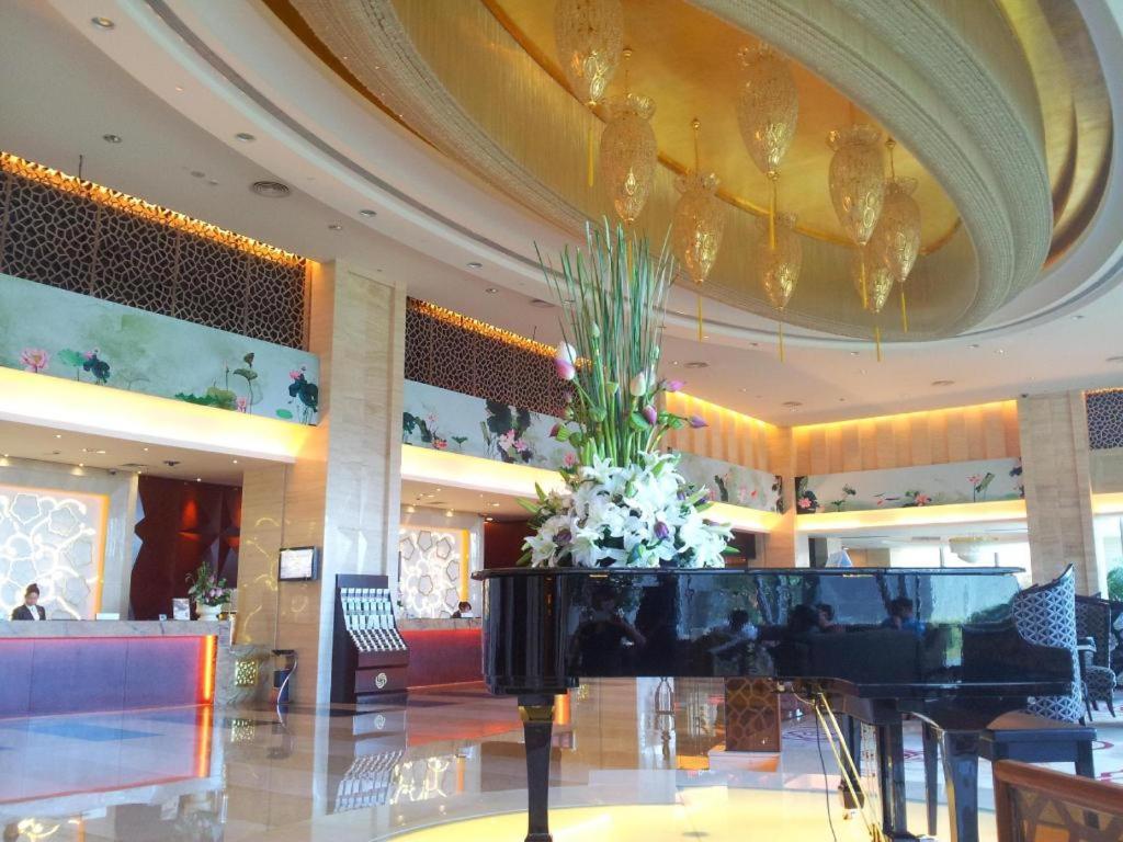 Xiangsheng Century Hotel Zhuji - Housity