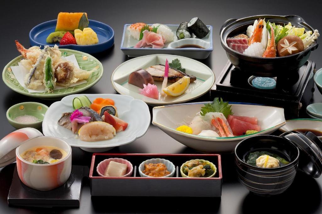Oita Century Hotel - Housity