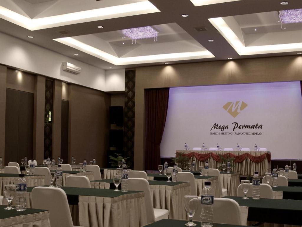 Suitetrails - Mega Permata Hotel