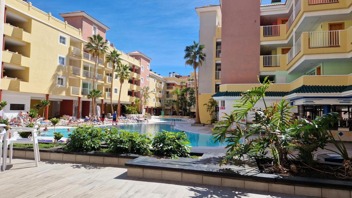 Hotel Chatur Costa Caleta - Housity