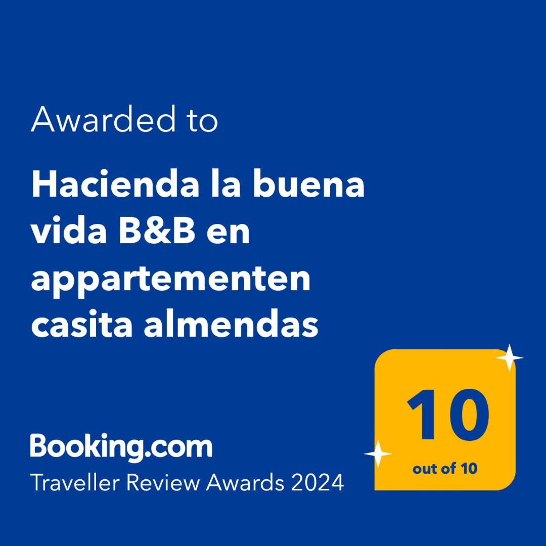 Hacienda la buena vida B&B en appartementen casita almendas - Housity