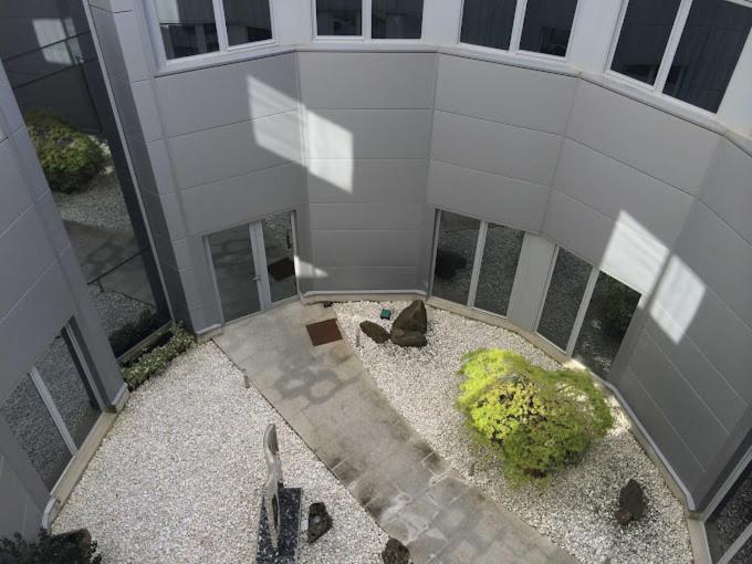 Blu Hotel Pamplona - Housity