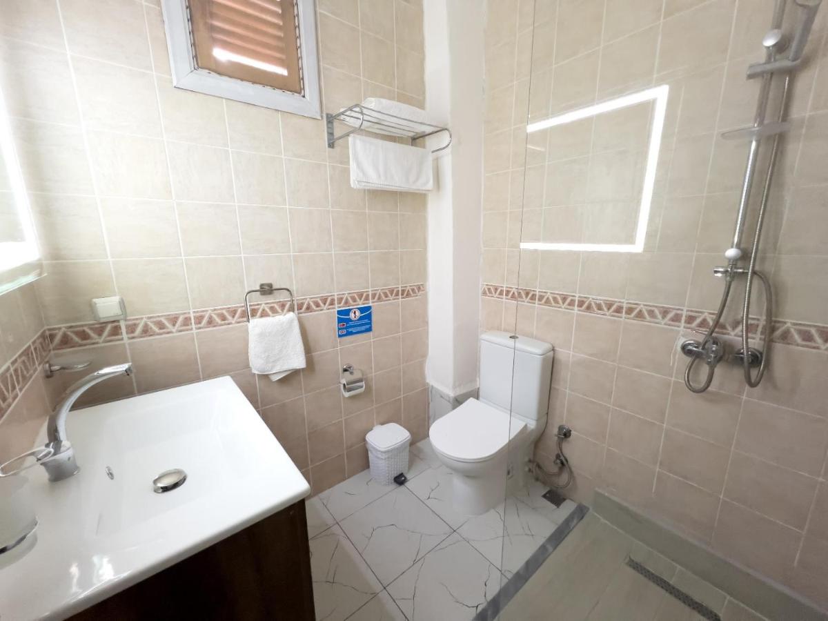 Suitetrails - Mese Suites