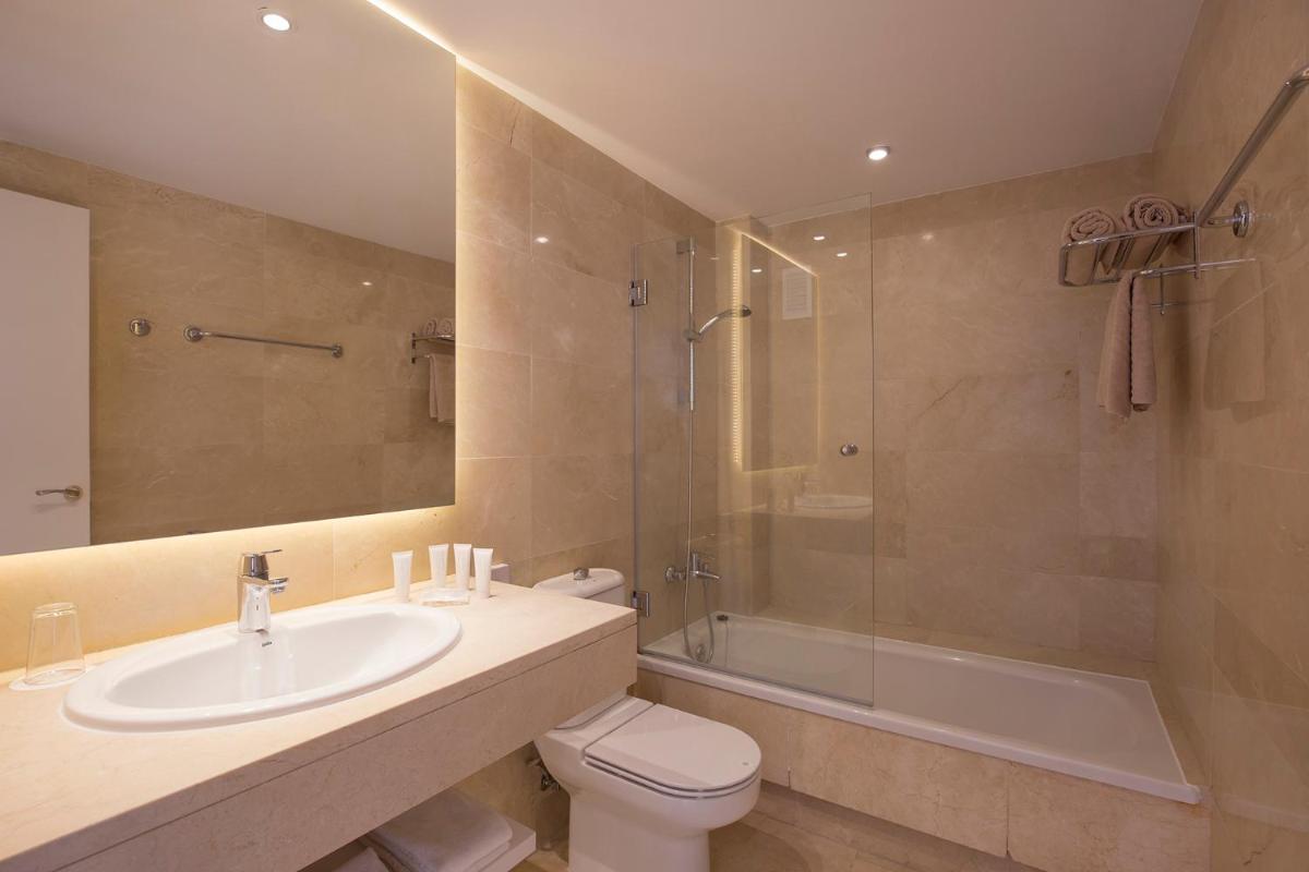 Un baño de Canyamel Park Hotel & Spa - 4* Sup - Adults only (+16)