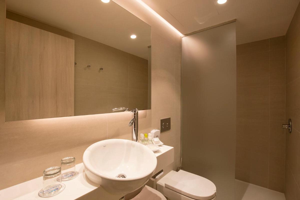 Un baño de Canyamel Park Hotel & Spa - 4* Sup - Adults only (+16)