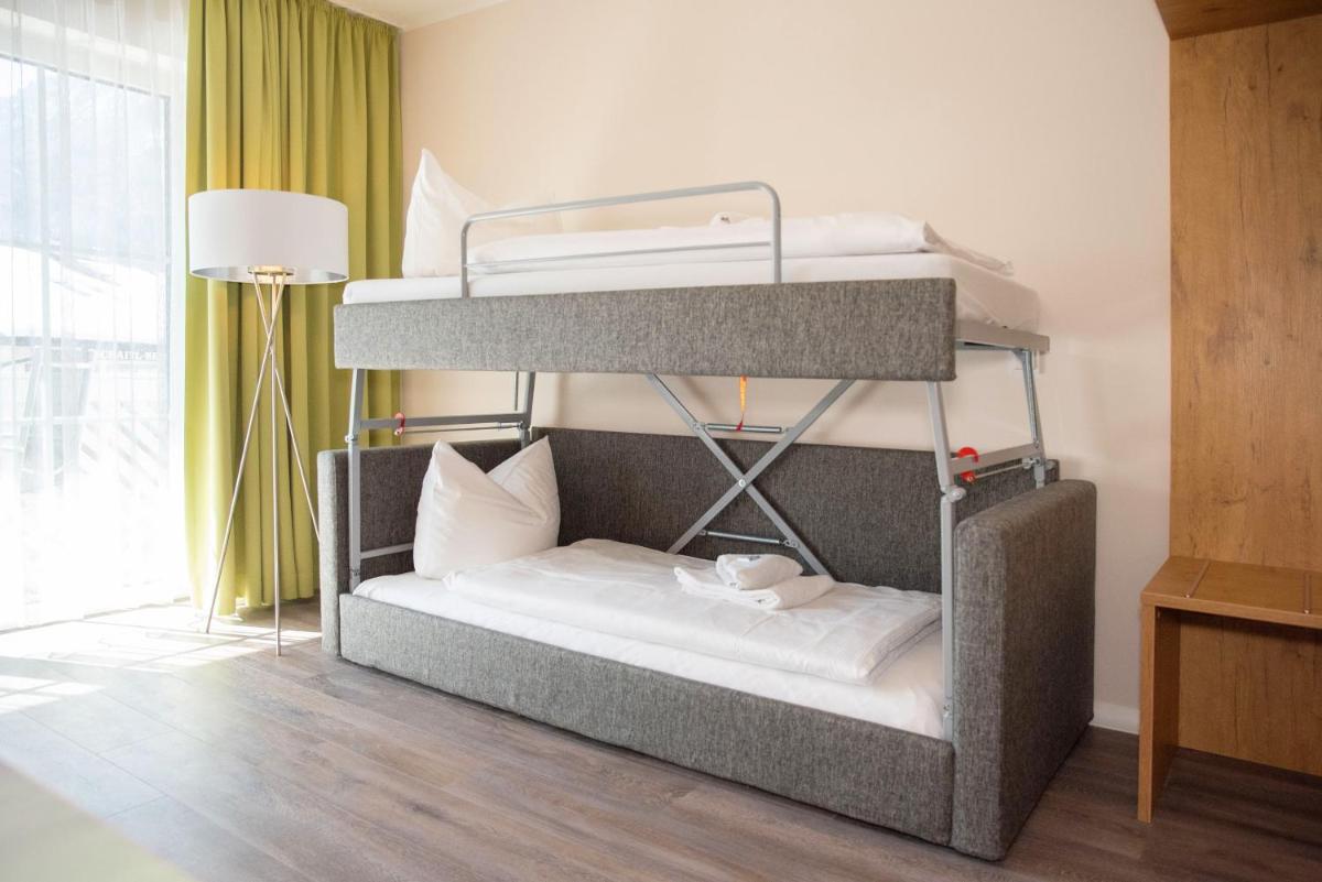 Burghotel Aschau - Housity