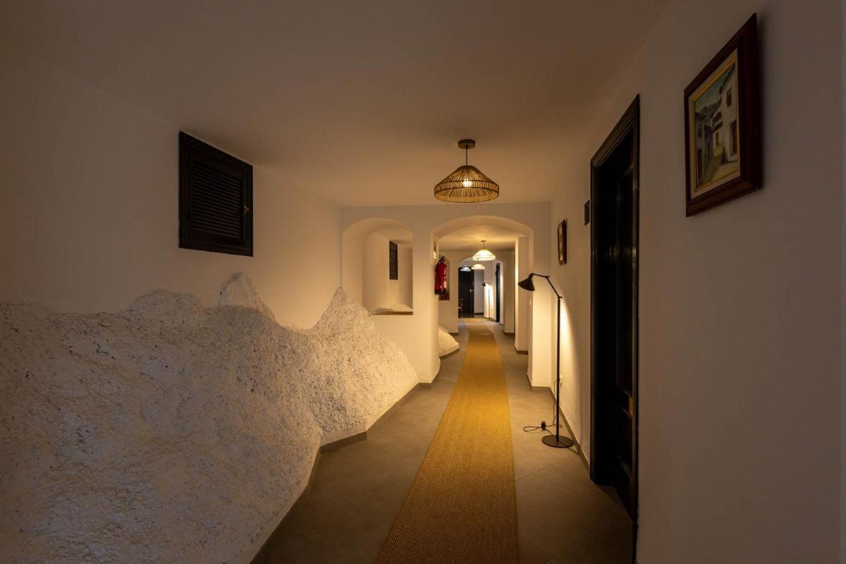 Hotel Tugasa Arco de la Villa - Housity