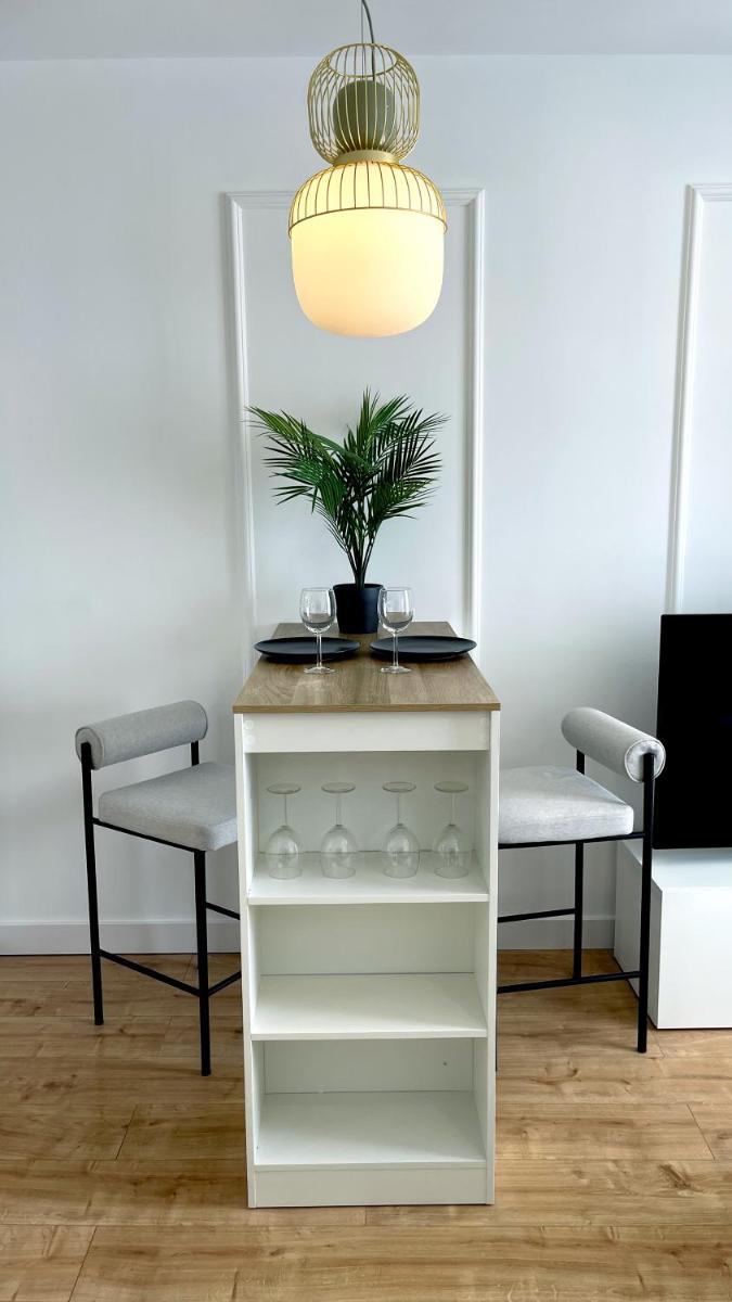 Apartamenty na ZŁOTEJ - 100 m od CENTRUM - Housity